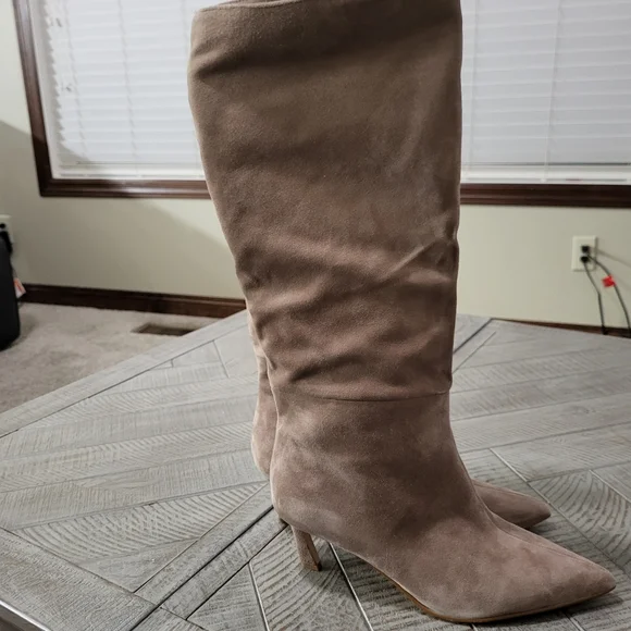 Steve Madden Lavan Women's 9.5 M Boots Taupe Suede Kitten Heels - Picture 6 of 11